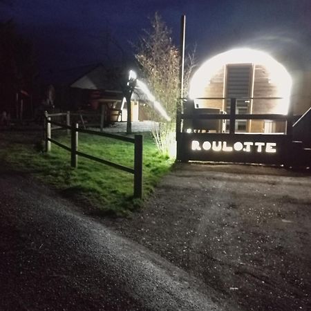 Hotel Cht'I Roulotte La Neuville-du-Bosc Exterior foto
